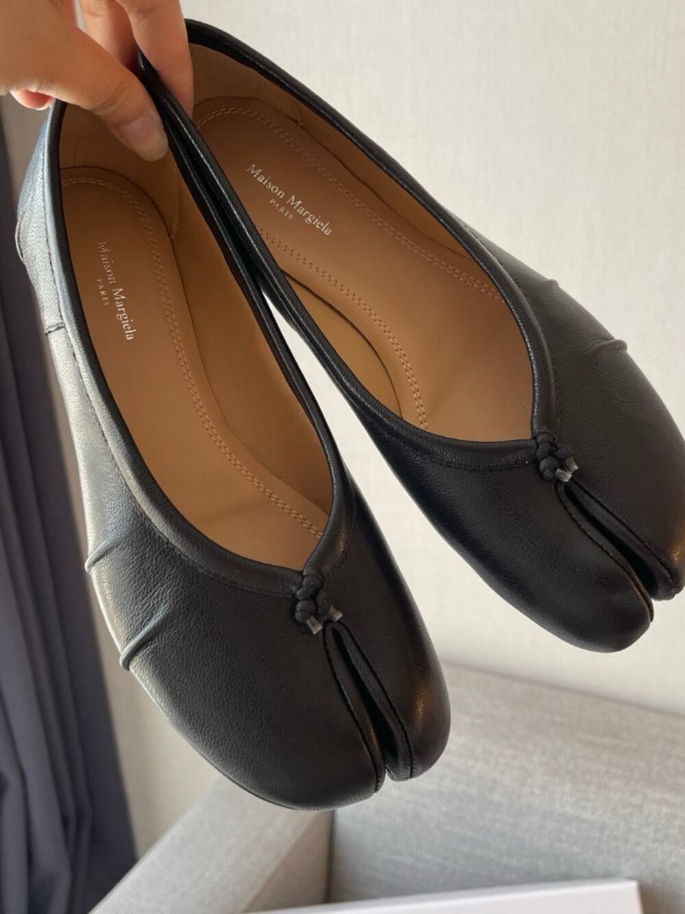 Maison Margiela Tabi Black Lambskin Leather Split‑Toe Ballet Flats Full Box Set - Picture 5 of 8